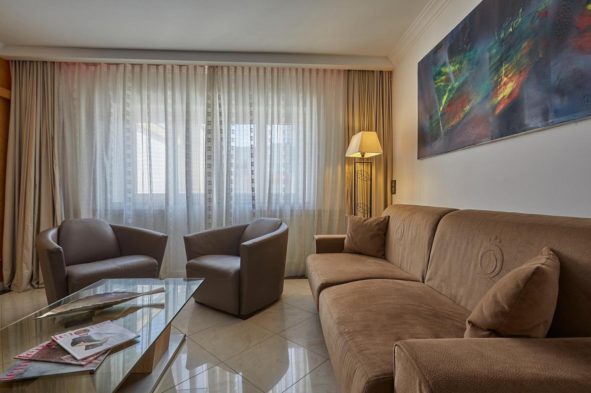 The Queen Luxury Apartments - Villa Cortina Luxembourg Luaran gambar